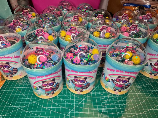 Custom Pringles Shakers